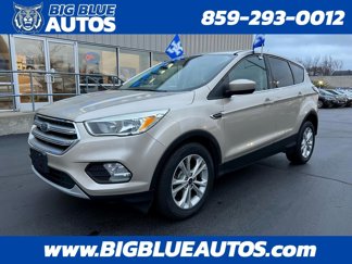 Used 2017 Ford Escape SE image 1