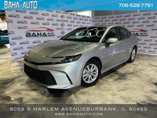 Used 2025 Toyota Camry LE image 1