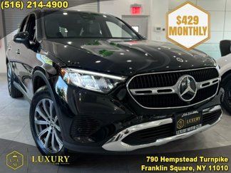 Used 2024 Mercedes-Benz GLC 300 4MATIC image 1