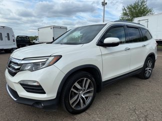 Used 2017 Honda Pilot Touring image 1