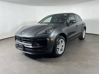Certified 2025 Porsche Macan image 1