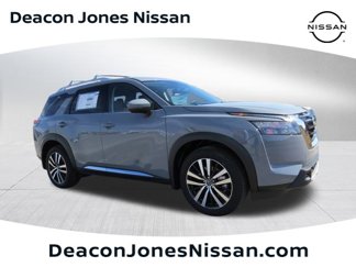 New 2025 Nissan Pathfinder Platinum image 1