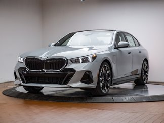 New 2026 BMW 550e xDrive image 1