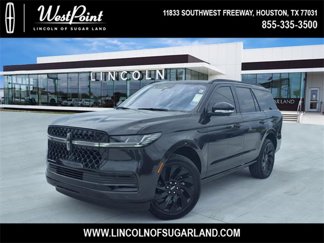 New 2025 Lincoln Navigator Reserve w/ Jet Appearance Package image 1