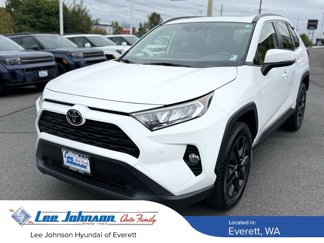 Used 2020 Toyota RAV4 XLE Premium image 1