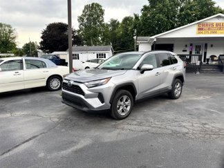 Used 2022 Toyota RAV4 XLE image 1