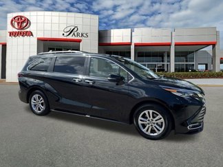 Certified 2023 Toyota Sienna Platinum image 1