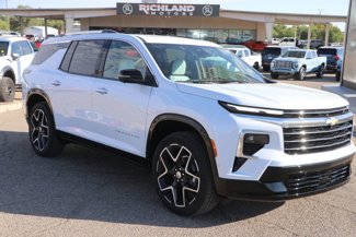 New 2026 Chevrolet Traverse High Country image 1