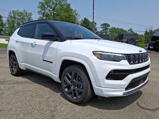 New 2025 Jeep Compass Limited w/ High Altitude Package image 1