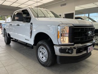 New 2026 Ford F350 4x4 Crew Cab Super Duty image 1