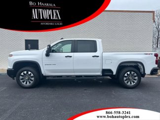 Used 2024 Chevrolet Silverado 2500 Custom w/ Custom Value Package image 1