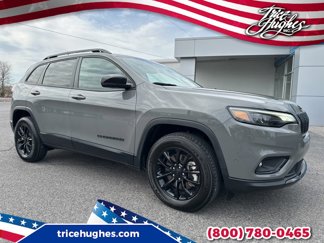 Used 2023 Jeep Cherokee Altitude Lux image 1