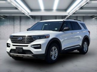 Used 2022 Ford Explorer XLT w/ Equipment Group 202A image 1