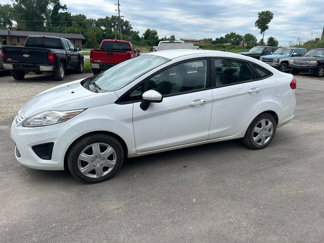 Used 2013 Ford Fiesta S image 1