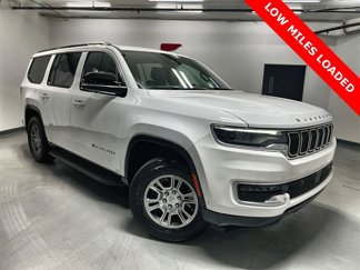 Used 2023 Jeep Wagoneer 4WD image 1