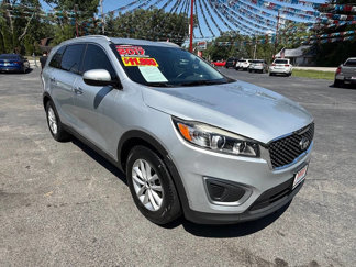 Used 2017 Kia Sorento AWD w/ LX V6 Convenience Package image 1