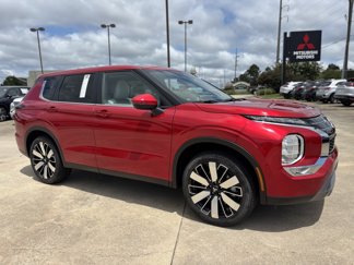 New 2025 Mitsubishi Outlander SE image 1