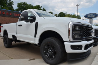 New 2025 Ford F350 XL image 1