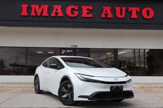 Used 2024 Toyota Prius LE image 1