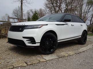 New 2026 Land Rover Range Rover Velar Dynamic SE image 1