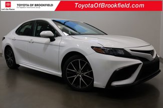 Used 2023 Toyota Camry SE image 1