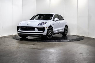 Used 2025 Porsche Macan image 1