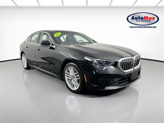 Used 2025 BMW 530i xDrive image 1