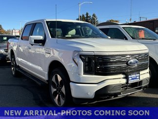 Used 2022 Ford F150 Lightning 4x4 SuperCrew image 1