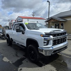 Used 2023 Chevrolet Silverado 3500 LT image 1