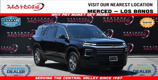 Used 2025 Chevrolet Traverse LT image 1