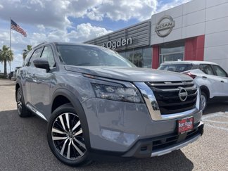 New 2025 Nissan Pathfinder Platinum image 1