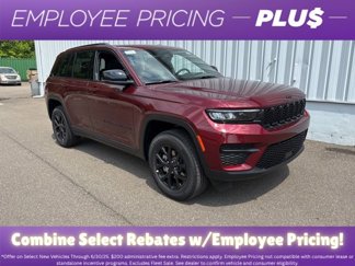 New 2025 Jeep Grand Cherokee Altitude image 1