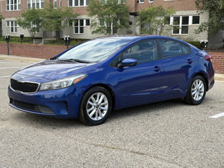 Used 2017 Kia Forte S image 1