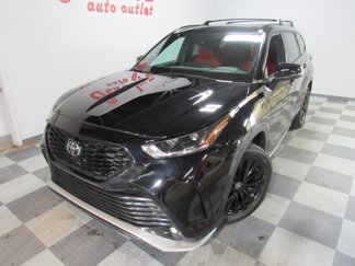 Used 2023 Toyota Highlander XSE image 1