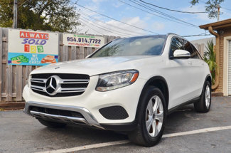 Used 2017 Mercedes-Benz GLC 300 w/ Premium 1 Package image 1