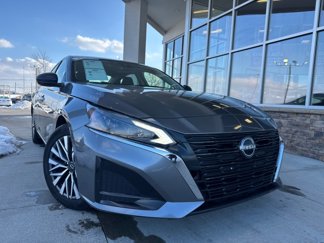 Used 2024 Nissan Altima 2.5 SV image 1