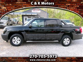 Used 2005 Chevrolet Avalanche Z71 w/ Sun And Sound Package image 1