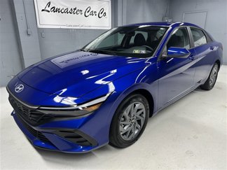 Used 2024 Hyundai Elantra SEL image 1