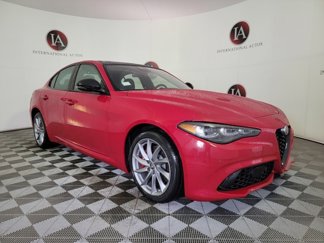 Used 2024 Alfa Romeo Giulia Sprint image 1
