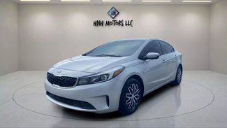 Used 2017 Kia Forte LX image 1