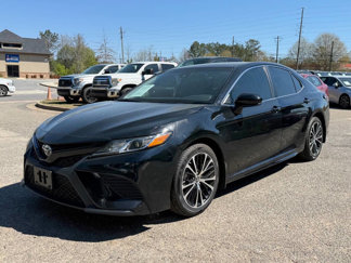 Used 2019 Toyota Camry SE image 1