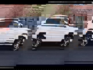 Used 2021 Jeep Grand Cherokee Limited image 1