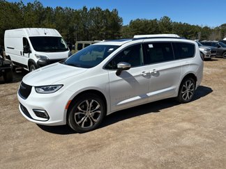 New 2025 Chrysler Pacifica Pinnacle image 1