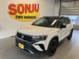 Used 2023 Volkswagen Taos SE w/ Panoramic Sunroof Package image 1