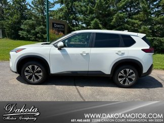 Used 2023 Nissan Rogue SV image 1