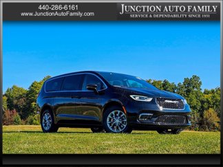 New 2026 Chrysler Pacifica Select image 1