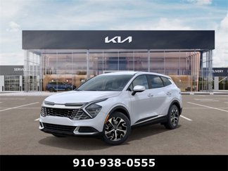 Used 2025 Kia Sportage EX image 1