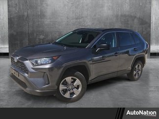 Used 2022 Toyota RAV4 LE image 1