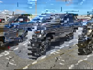 Used 2024 GMC Sierra 2500 AT4X image 1