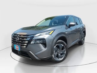 Used 2024 Nissan Rogue SV image 1